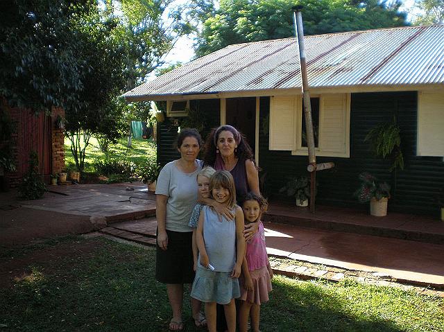 10-familia de otro becado.JPG